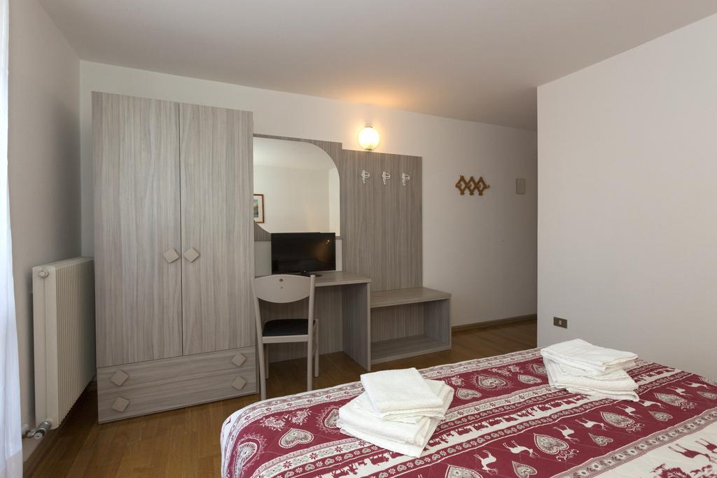 Hotel Cima Tosa San Lorenzo Dorsino Luaran gambar